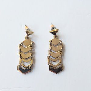 Gold Linked Drop Earrings for pierced ears